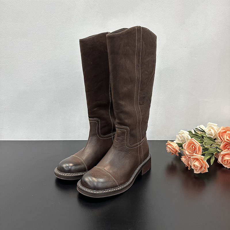 Retro Leather Long Boots for Women - 2025 Winter Fashion, Slimming Versatile Riding Boots with Thick Sole and Plush Design Retro Leather Long Boots for Women - 2025 Winter Fashion, Slimming Versatile Riding Boots with Thick Sole and Plush Design