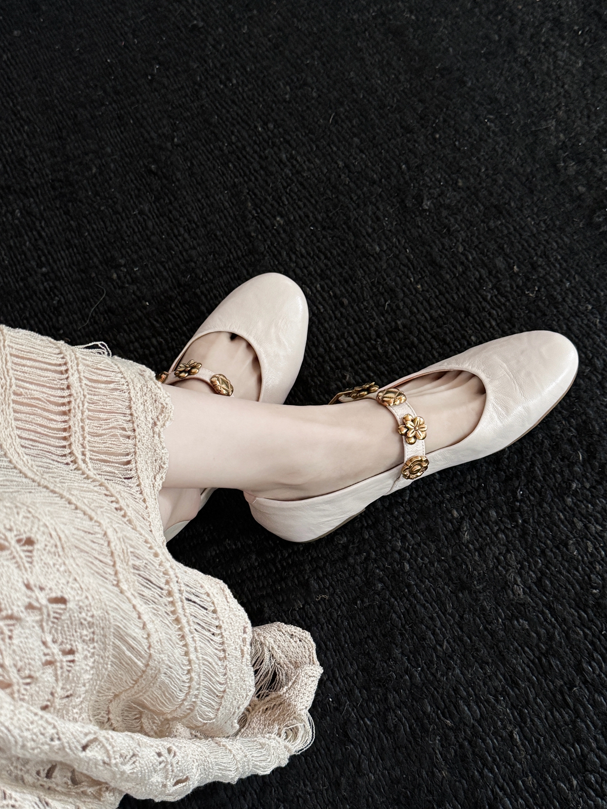 Retro Literary Women's Evening Shoes - Spring Date Flat Mary Jane Style with Metal Strap and Soft Sole Retro Literary Women's Evening Shoes - Spring Date Flat Mary Jane Style with Metal Strap and Soft Sole