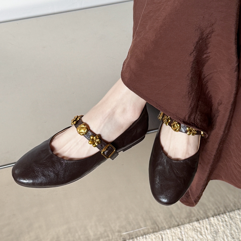 Retro Literary Women's Evening Shoes - Spring Date Flat Mary Jane Style with Metal Strap and Soft Sole Retro Literary Women's Evening Shoes - Spring Date Flat Mary Jane Style with Metal Strap and Soft Sole
