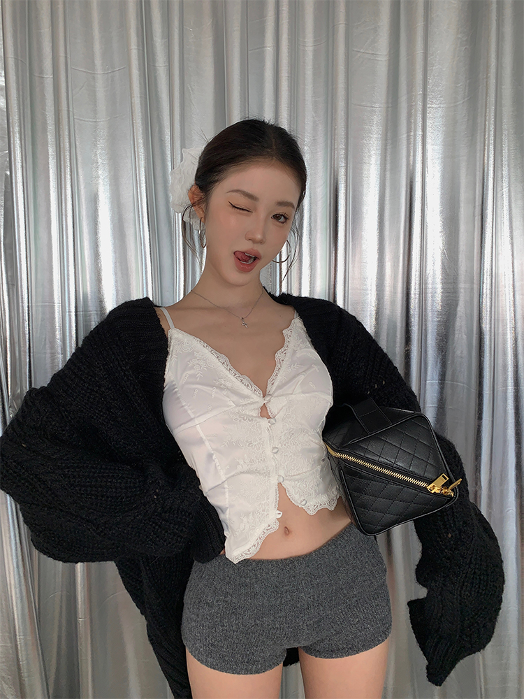 Retro Low-Waist Gray Velvet Knit Shorts for Women, Versatile Tight Stretch Casual Pants, Y2K Inspired Fashion