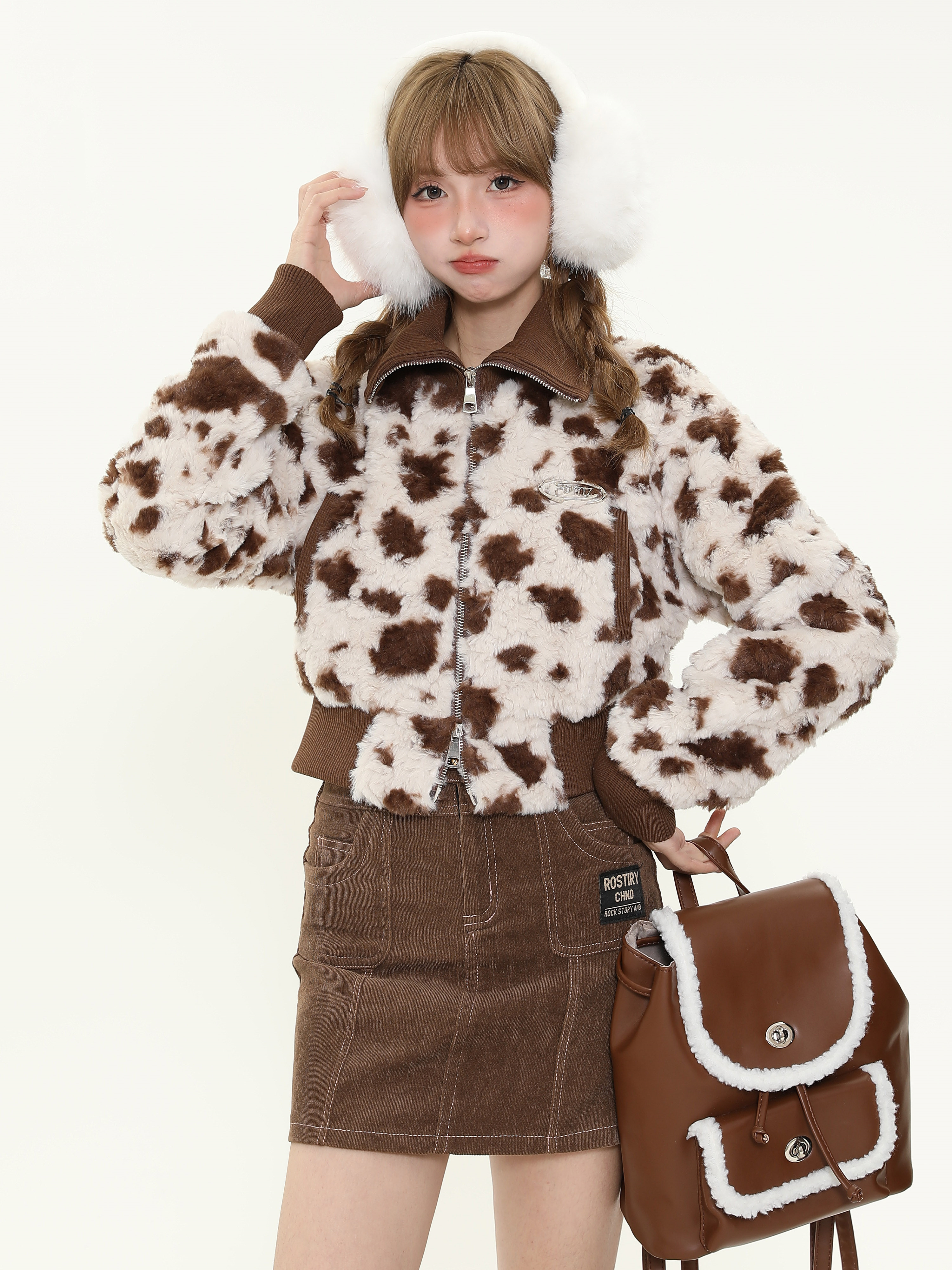 Retro Melange Brown Cow Print Spliced Short Cotton Jacket Women's Winter Warm Coat, Cozy Lamb Fleece, Y2K Fashion Style Retro Melange Brown Cow Print Spliced Short Cotton Jacket Women's Winter Warm Coat, Cozy Lamb Fleece, Y2K Fashion Style