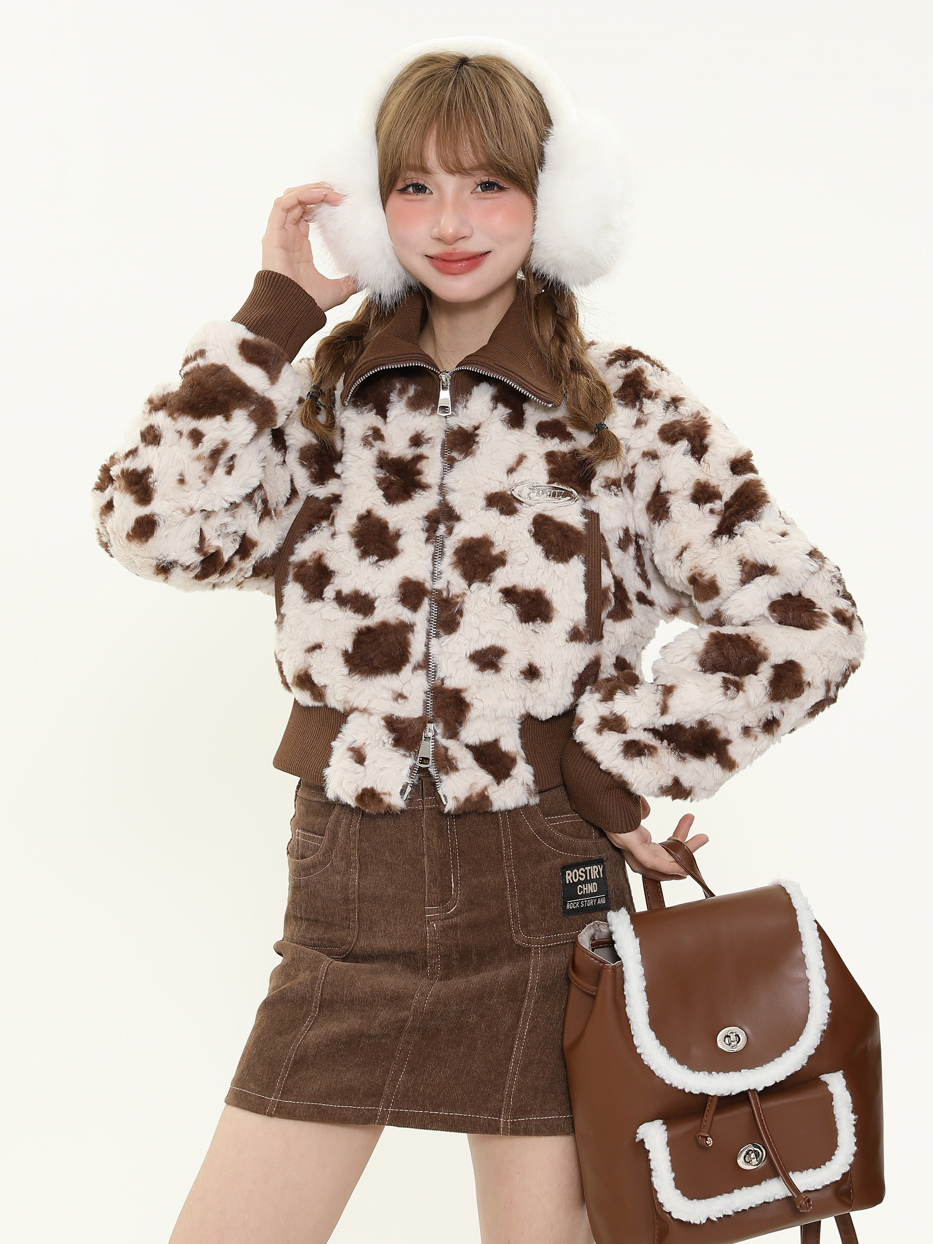 Retro Melange Brown Cow Print Spliced Short Cotton Jacket Women's Winter Warm Coat, Cozy Lamb Fleece, Y2K Fashion Style Retro Melange Brown Cow Print Spliced Short Cotton Jacket Women's Winter Warm Coat, Cozy Lamb Fleece, Y2K Fashion Style