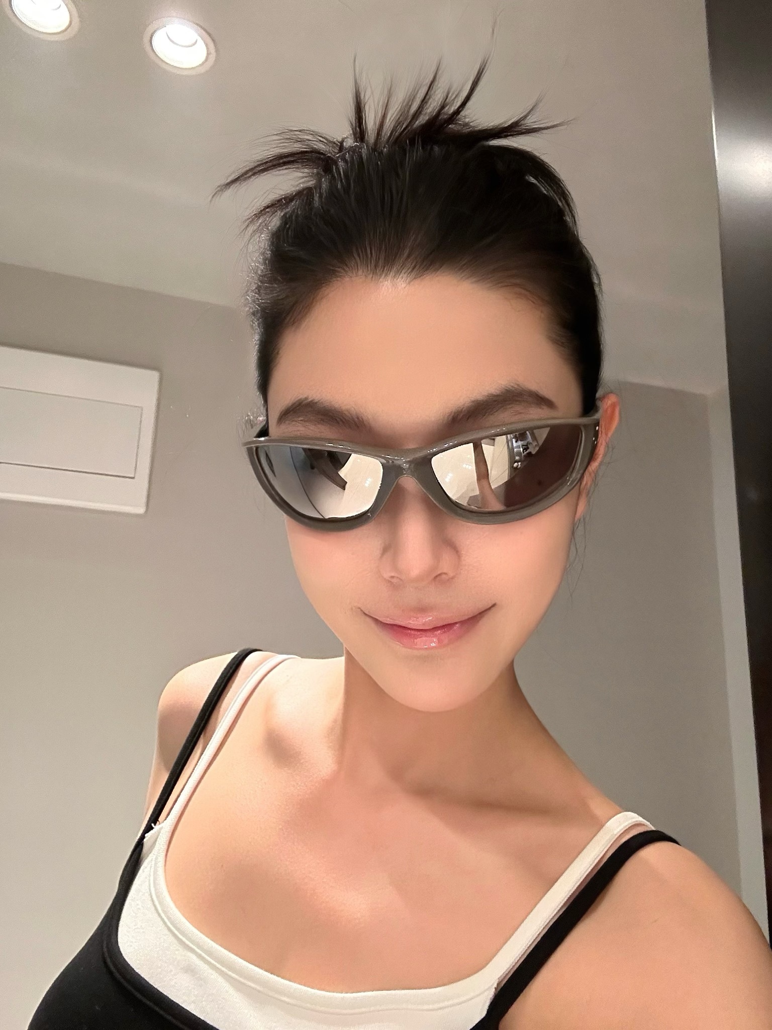 Retro Mercury Color Cycling Sunglasses for Mountaineering - UV Protection, High-End Sports Eyewear, European & American Style Retro Mercury Color Cycling Sunglasses for Mountaineering - UV Protection, High-End Sports Eyewear, European & American Style