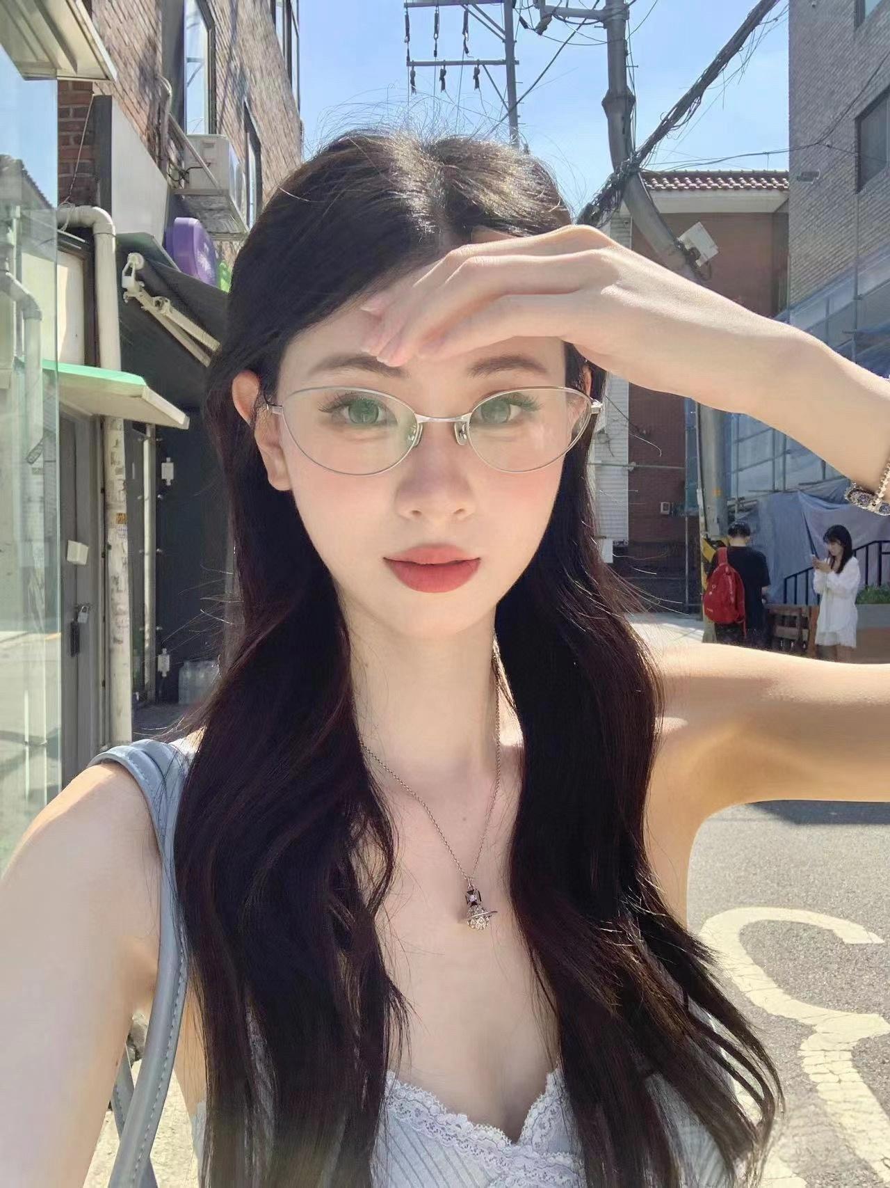 Retro Metal Cat-Eye Glasses for Women - Silver Frame, Prescription Ready, Blue Light Blocking, Stylish and Cool Look