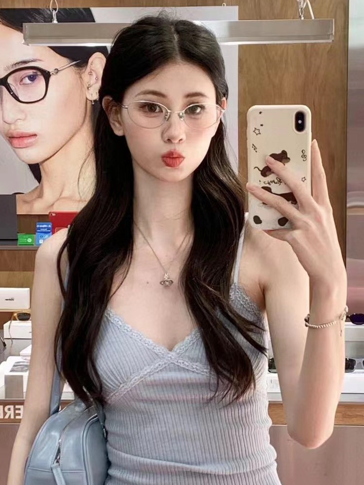 Retro Metal Cat-Eye Glasses for Women - Silver Frame, Prescription Ready, Blue Light Blocking, Stylish and Cool Look Retro Metal Cat-Eye Glasses for Women - Silver Frame, Prescription Ready, Blue Light Blocking, Stylish and Cool Look