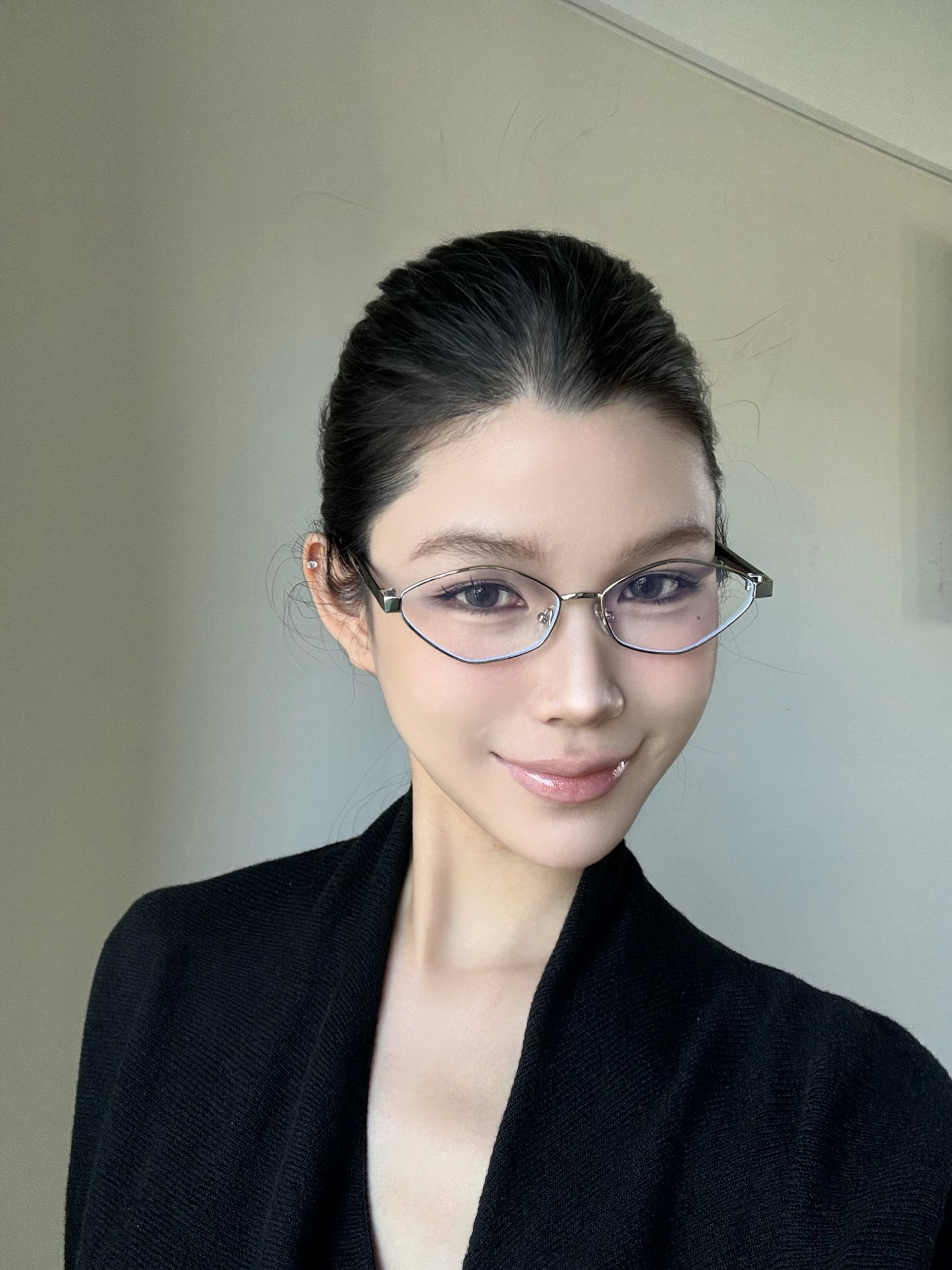 Retro Metallic Silver Cat-Eye Glasses with Blue Light Blocking Lenses - Old Money Style, Polygonal Design for 90s Aesthetic Retro Metallic Silver Cat-Eye Glasses with Blue Light Blocking Lenses - Old Money Style, Polygonal Design for 90s Aesthetic