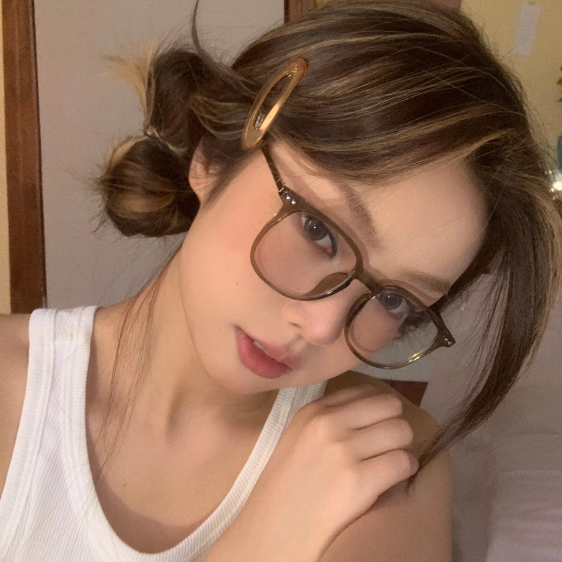 Retro Olive Green Square Glasses for Round Faces - Flat Lens Women's Eyewear, Y2K Style Retro Olive Green Square Glasses for Round Faces - Flat Lens Women's Eyewear, Y2K Style