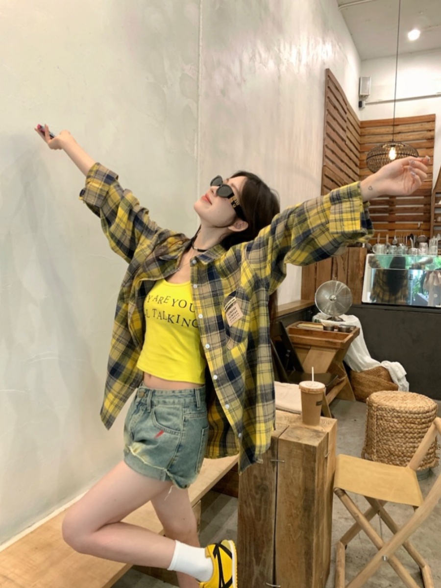 Retro Plaid Oversized Shirt for Jazz Dance - Mid-Length Loose Top for Music Festivals and Performances