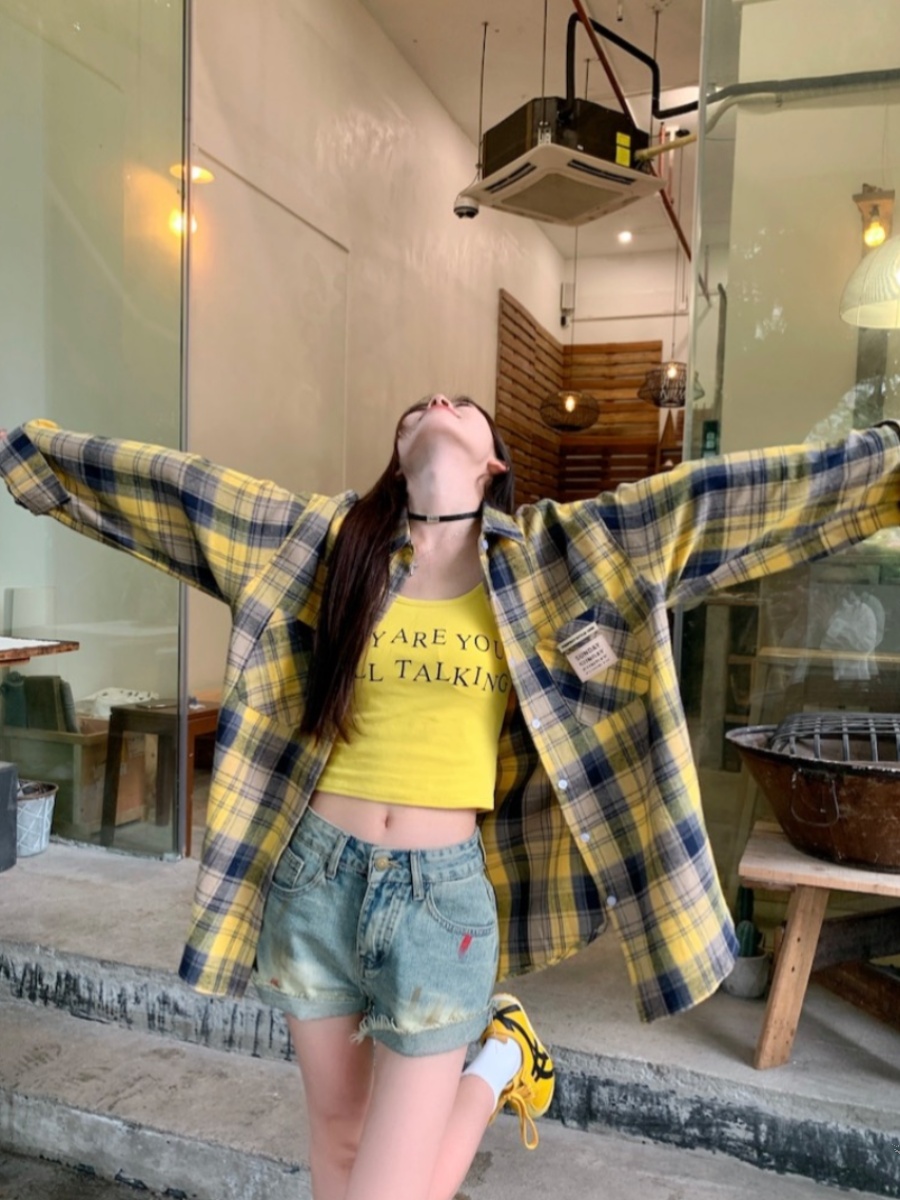 Retro Plaid Oversized Shirt for Jazz Dance - Mid-Length Loose Top for Music Festivals and Performances Retro Plaid Oversized Shirt for Jazz Dance - Mid-Length Loose Top for Music Festivals and Performances