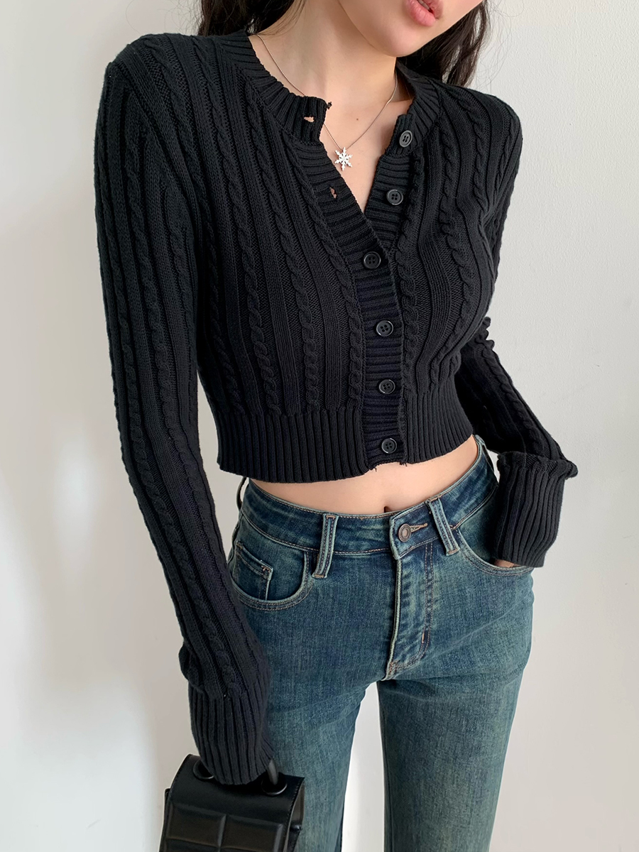 Retro Round Neck Cable Knit Cardigan for Women - Slim Fit Short Buttoned Sweater, Long Sleeve European and American Style