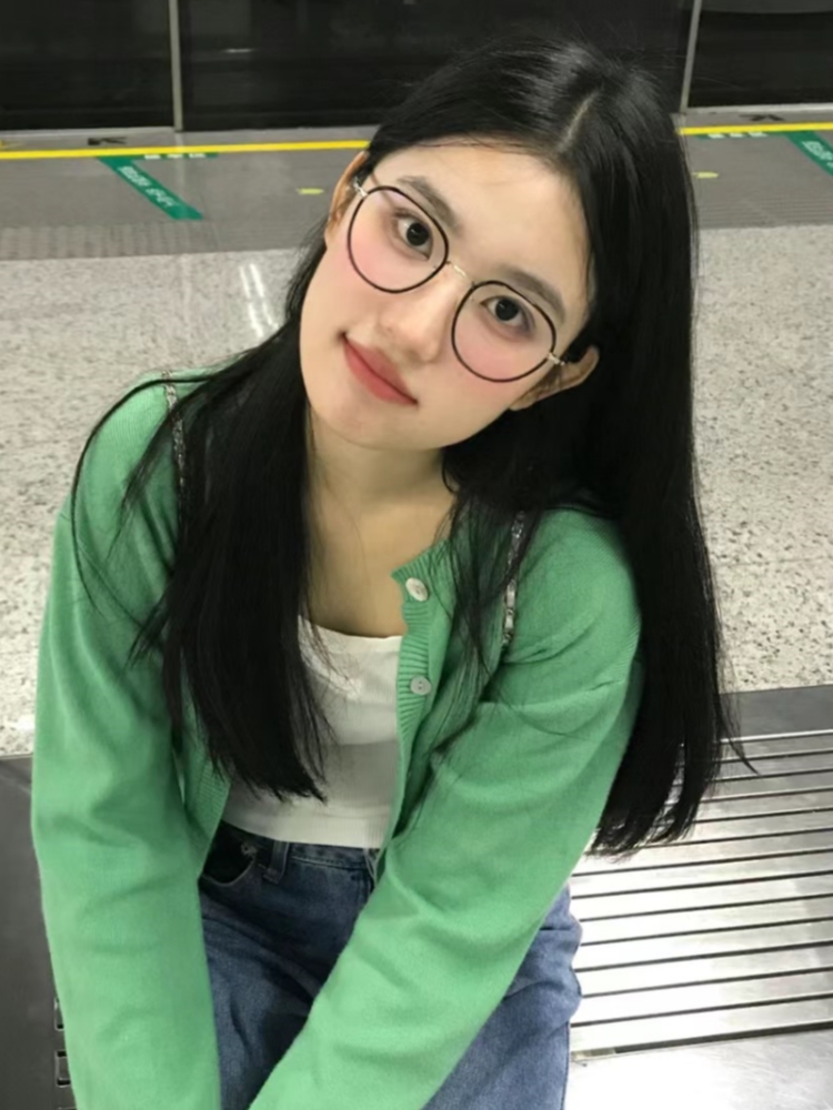 Retro Small Frame Round Glasses for Women - Ultra-Light Prescription Ready Eyewear for a Vintage Natural Look Retro Small Frame Round Glasses for Women - Ultra-Light Prescription Ready Eyewear for a Vintage Natural Look