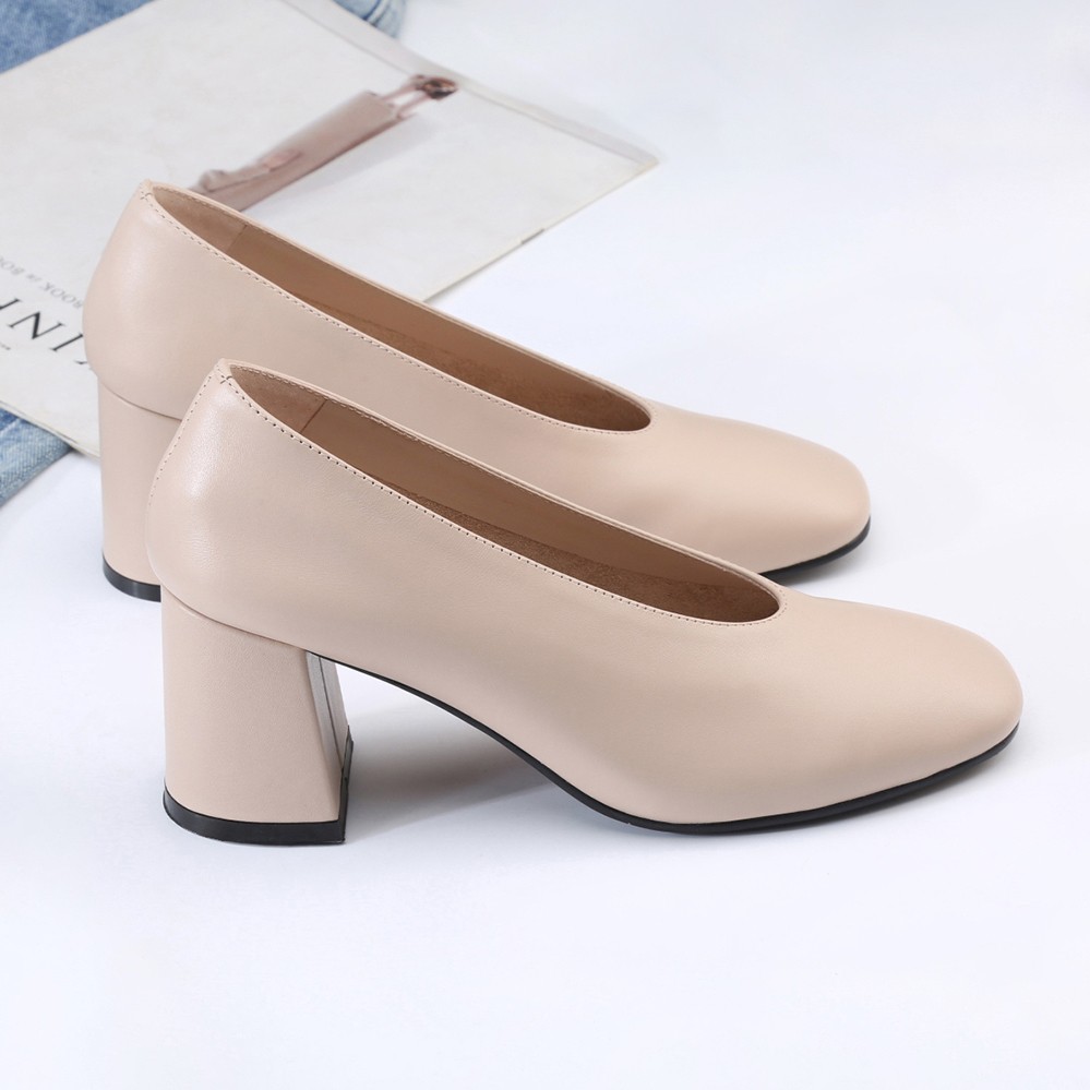 Retro Soft Leather High Heels for Women - 2025 Spring Square Toe Chunky Heels, Elegant Grandma Style, Comfortable Evening Shoes Retro Soft Leather High Heels for Women - 2025 Spring Square Toe Chunky Heels, Elegant Grandma Style, Comfortable Evening Shoes
