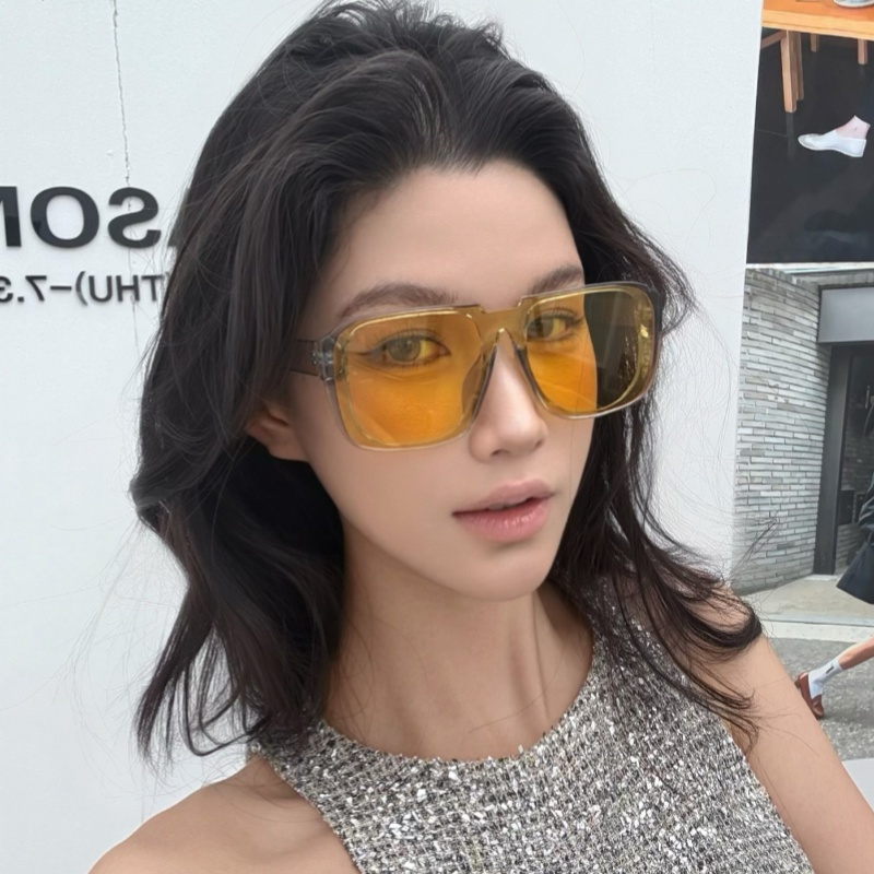 Retro Square Frame One-Piece Yellow Cycling Sunglasses - Windproof UV Protection Goggles for Men and Women, Trendy Y2K Style