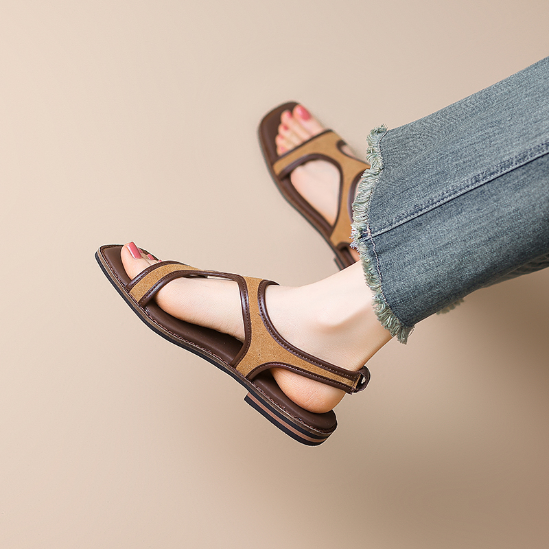 Retro Square-Toe Open-Toe Sandals for Women - Genuine Leather Flat Roman Style Footwear, Niche Fashionable Seoul-Inspired Design Retro Square-Toe Open-Toe Sandals for Women - Genuine Leather Flat Roman Style Footwear, Niche Fashionable Seoul-Inspired Design