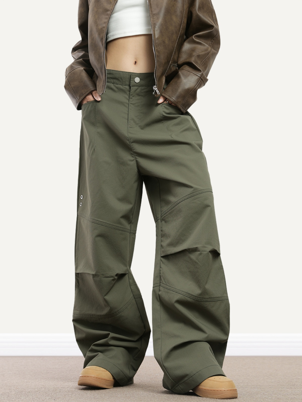 Retro Street Style Work Pants for Men and Women, Slim Fit Straight Leg, Wrinkled Floor-Length Wide-Leg Design