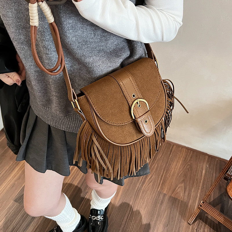Retro Suede Leather Tassel Crossbody Bag for Women - Trendy 2025 Korean Style Saddle Shoulder Bag for Commuters
