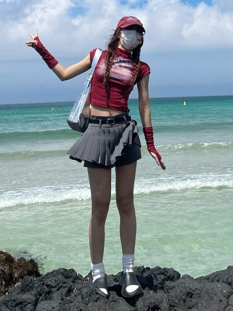 Retro Wine Red Cat Print Short Sleeve T-shirt for Women - Korean Jazz Dance Style, Early Autumn Fashion Retro Wine Red Cat Print Short Sleeve T-shirt for Women - Korean Jazz Dance Style, Early Autumn Fashion