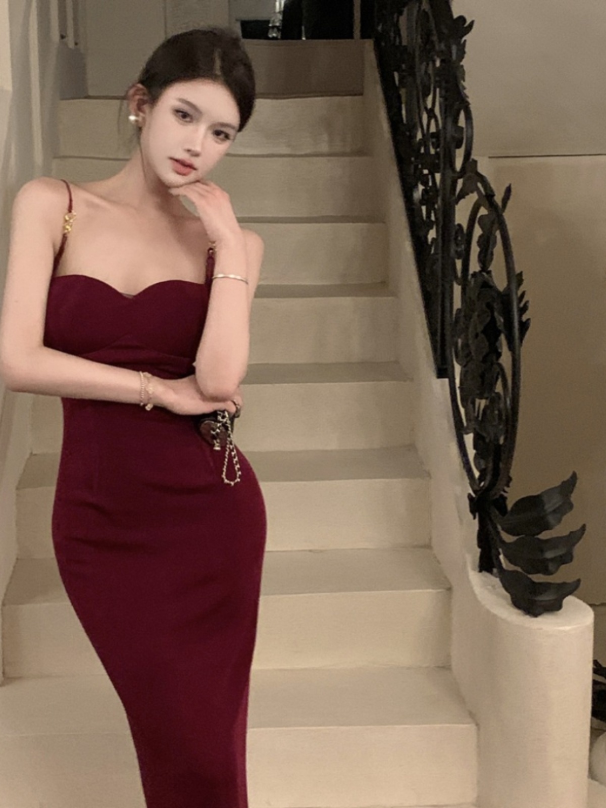 Retro Wine Red Spaghetti Strap Dress for Women, Hepburn Style Cocktail Dress, Light Luxury Engagement Dress