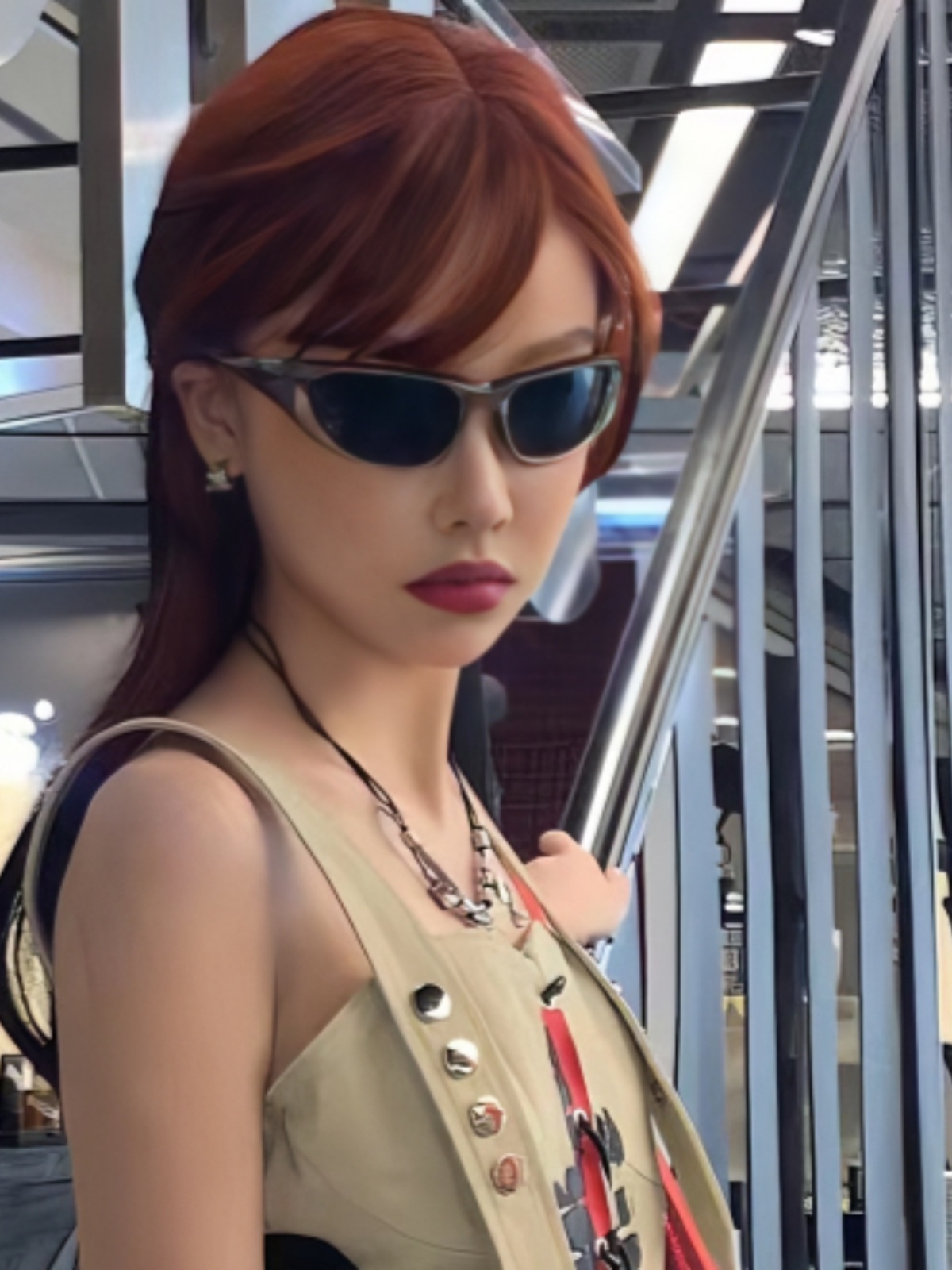 Retro Y2K Women's Outdoor Hiking Cycling Sunglasses - UV Protection and Windproof Stylish Design Retro Y2K Women's Outdoor Hiking Cycling Sunglasses - UV Protection and Windproof Stylish Design