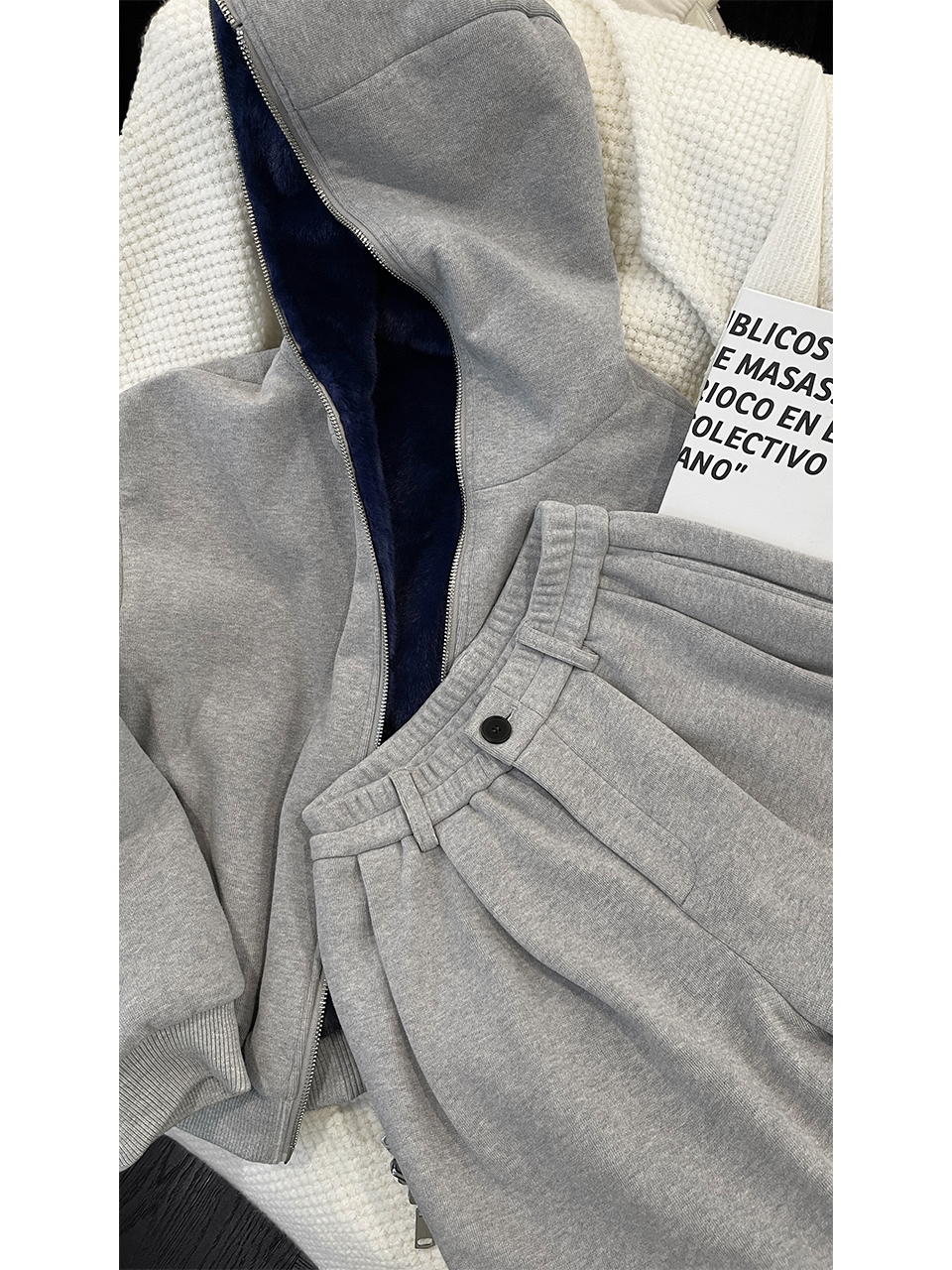 Reversible Plush Hooded Jacket and Casual Long Pants Set - American Retro Winter Fashion, Cozy Outfit for Stylish Comfort Reversible Plush Hooded Jacket and Casual Long Pants Set - American Retro Winter Fashion, Cozy Outfit for Stylish Comfort