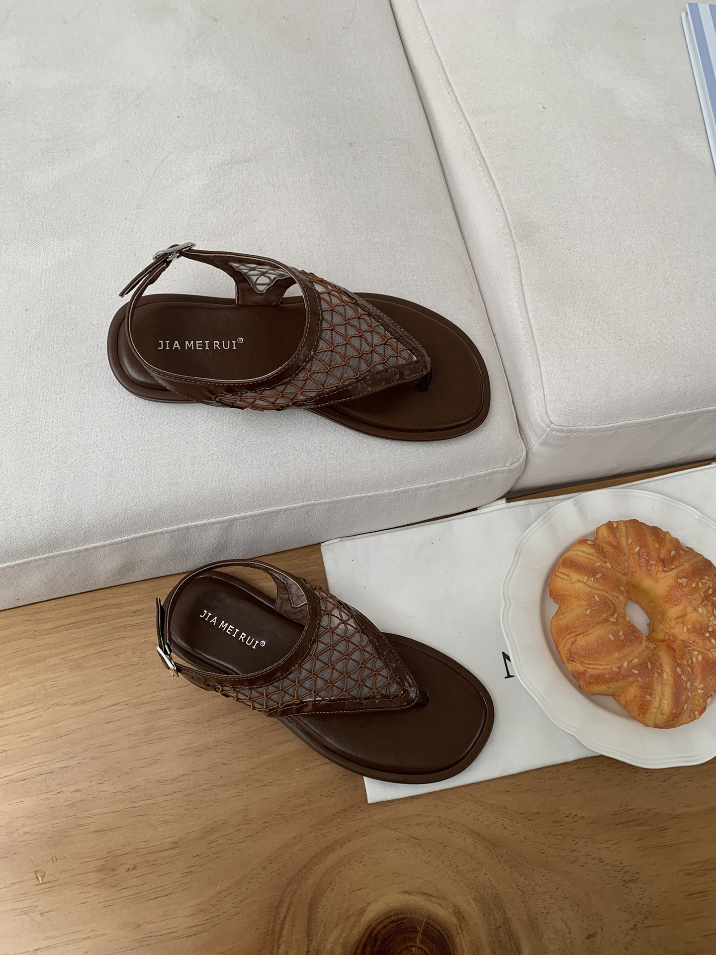 Roman Flat Sandals for Women - Summer 2025 Thong Mesh Design, Stylish and Comfortable Footwear for Summer Outings Roman Flat Sandals for Women - Summer 2025 Thong Mesh Design, Stylish and Comfortable Footwear for Summer Outings