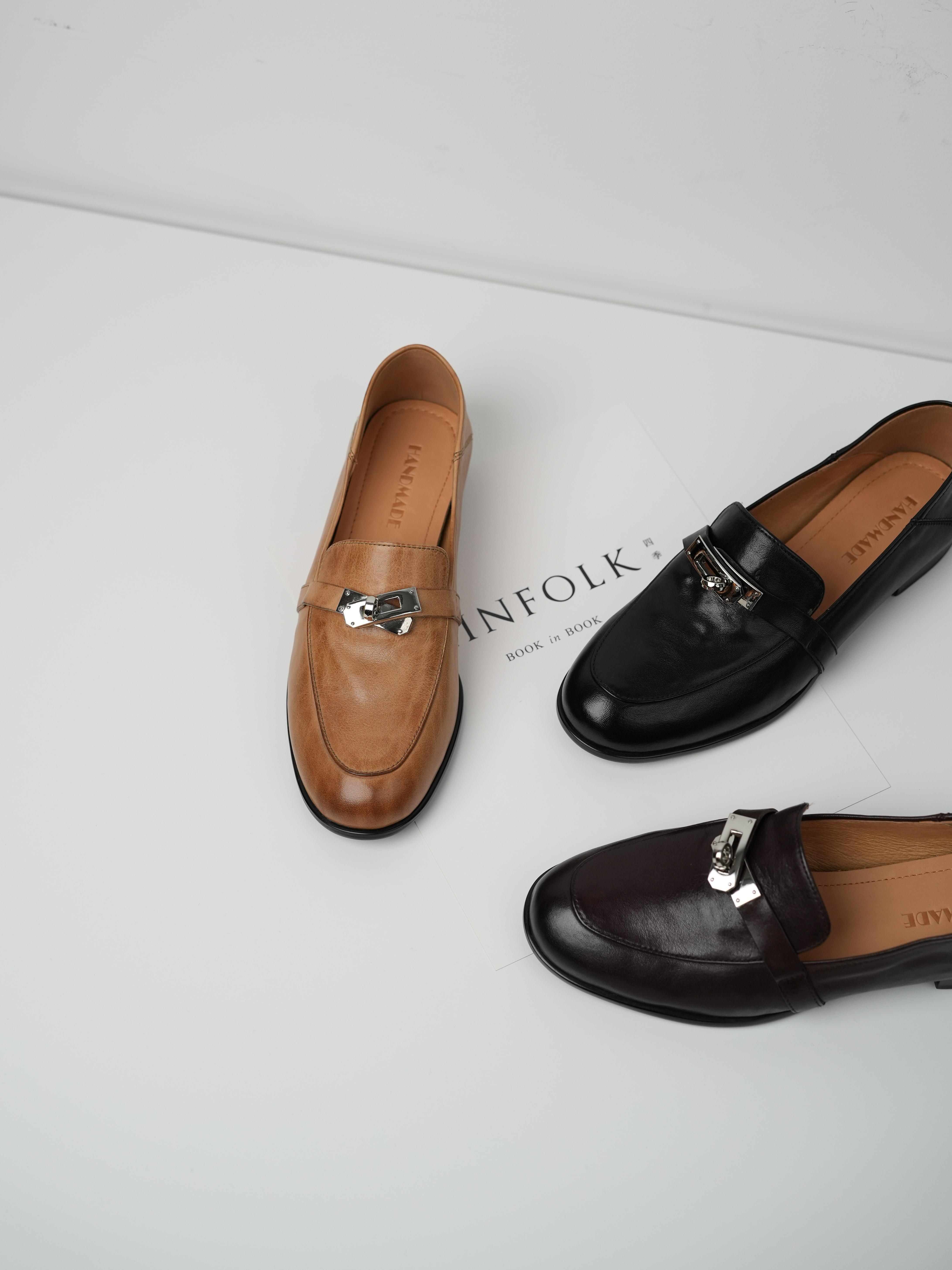 Round Toe Deep Mouth Mule Shoes Low Heel Soft Bottom Versatile Flat Loafers with Metal Buckle for Spring Style Round Toe Deep Mouth Mule Shoes Low Heel Soft Bottom Versatile Flat Loafers with Metal Buckle for Spring Style