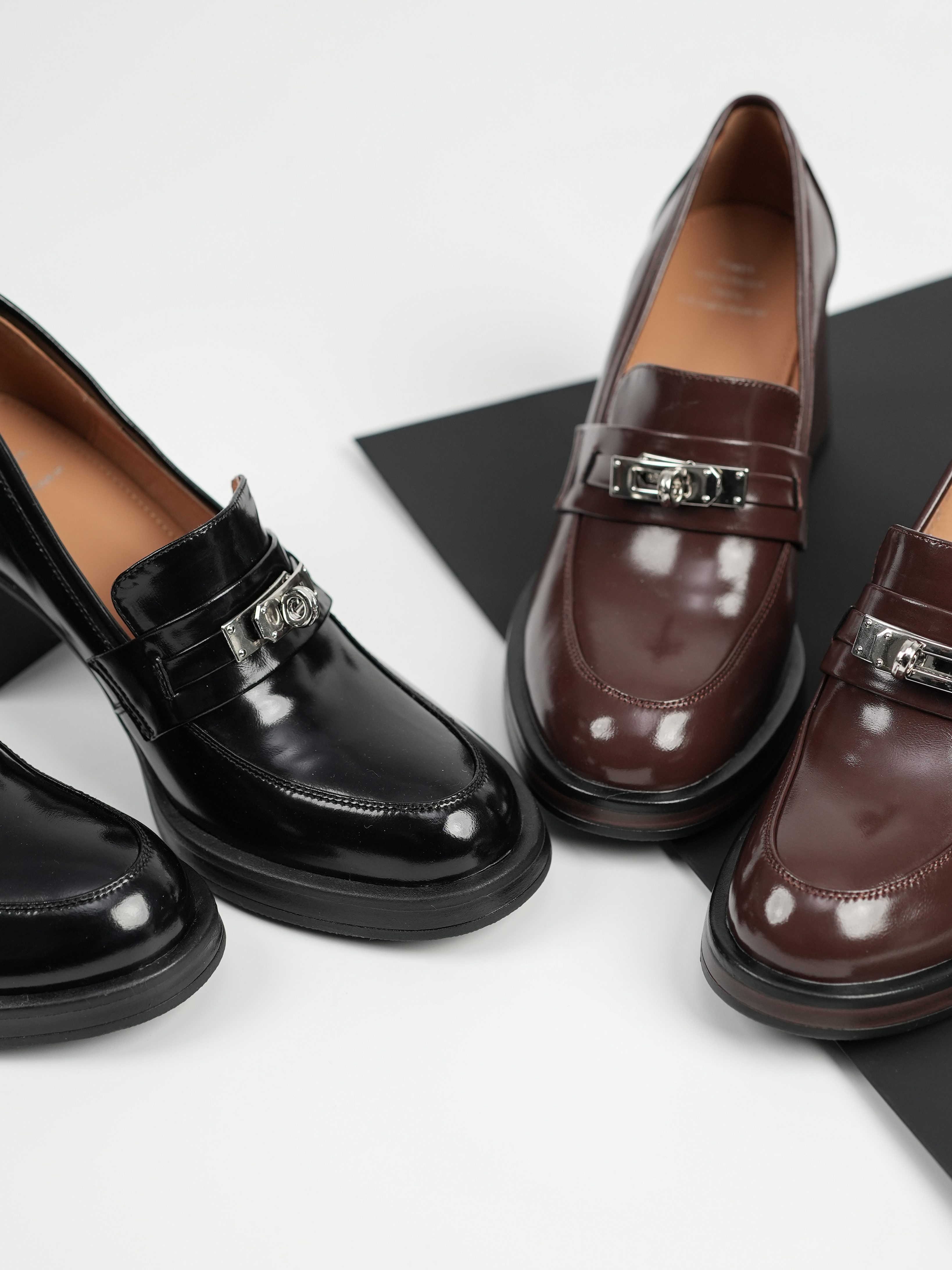 Round Toe High Heel Loafers for Women, Chunky Heel Height-Increasing Flats with Metal Buckle, All-Season Stylish Footwear Round Toe High Heel Loafers for Women, Chunky Heel Height-Increasing Flats with Metal Buckle, All-Season Stylish Footwear