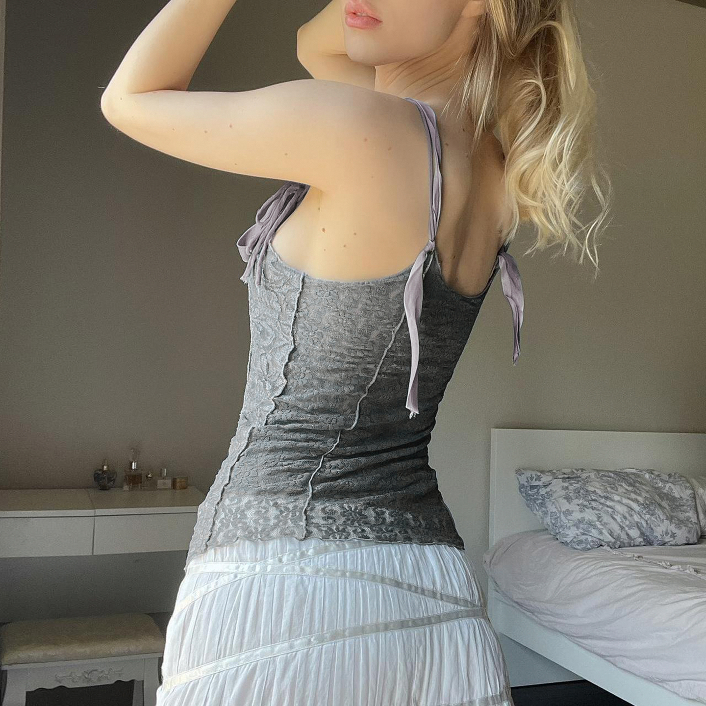 Sandalwood Chinese Style Retro Jacquard Velvet Cami Lace-Up Splicing Slim Top - Y2K Inspired Fashion Sandalwood Chinese Style Retro Jacquard Velvet Cami Lace-Up Splicing Slim Top - Y2K Inspired Fashion