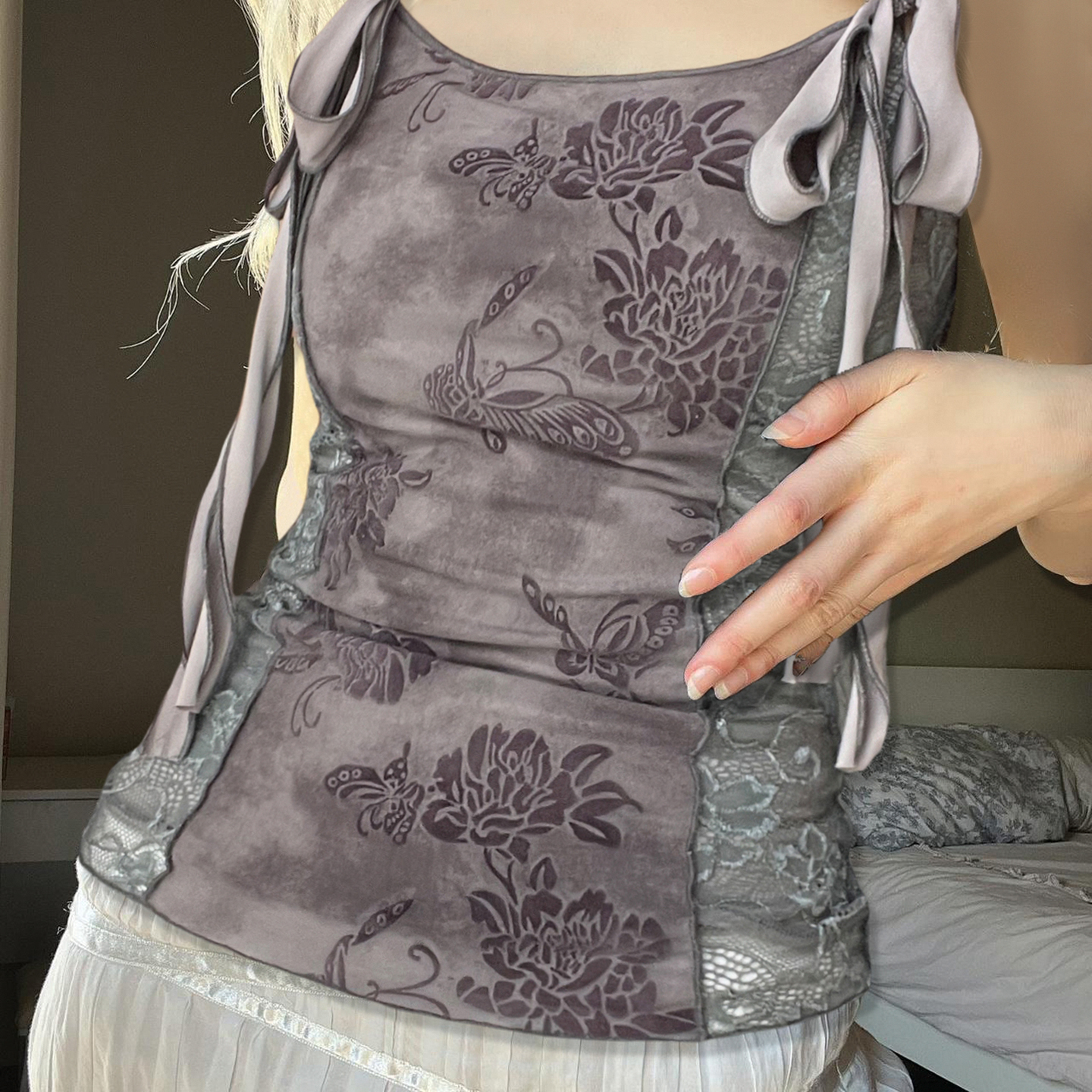 Sandalwood Chinese Style Retro Jacquard Velvet Cami Lace-Up Splicing Slim Top - Y2K Inspired Fashion Sandalwood Chinese Style Retro Jacquard Velvet Cami Lace-Up Splicing Slim Top - Y2K Inspired Fashion