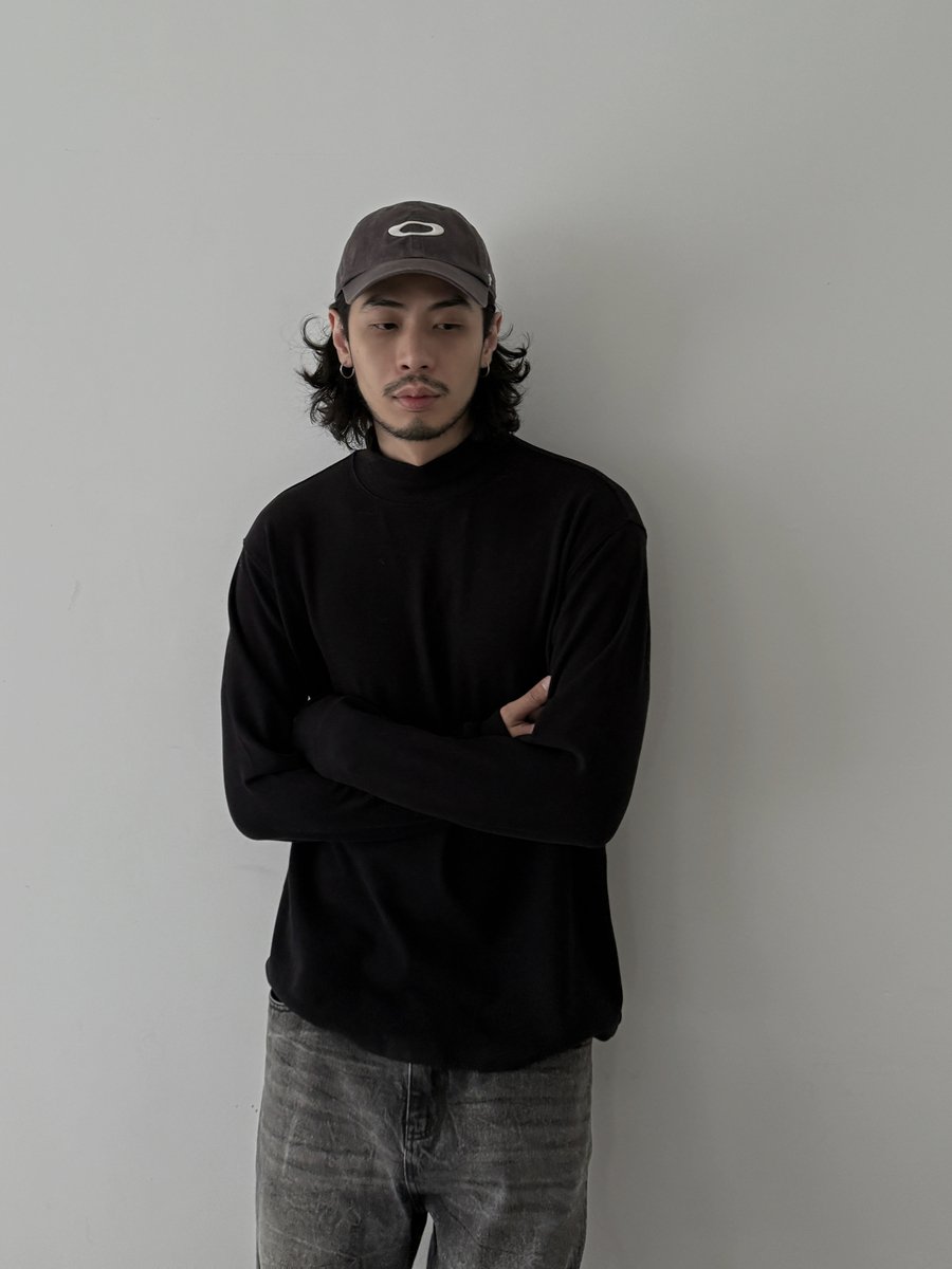 Self-Heating Velvet Half-High Neck Fitted Long Sleeve T-Shirt for Men and Women, Trendy Loose Warm Base Layer Top Self-Heating Velvet Half-High Neck Fitted Long Sleeve T-Shirt for Men and Women, Trendy Loose Warm Base Layer Top