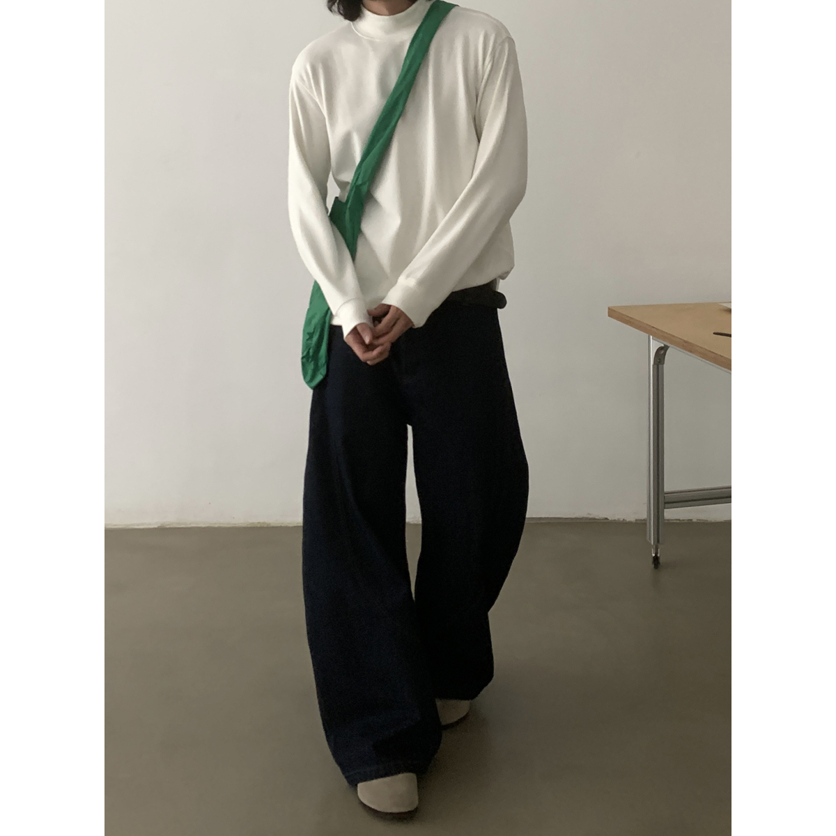 Self-Heating Velvet Half-High Neck Fitted Long Sleeve T-Shirt for Men and Women, Trendy Loose Warm Base Layer Top