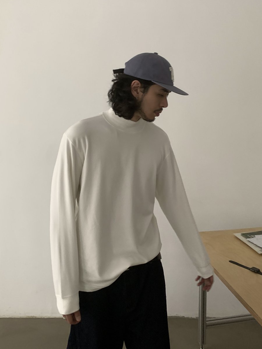 Self-Heating Velvet Half-High Neck Fitted Long Sleeve T-Shirt for Men and Women, Trendy Loose Warm Base Layer Top