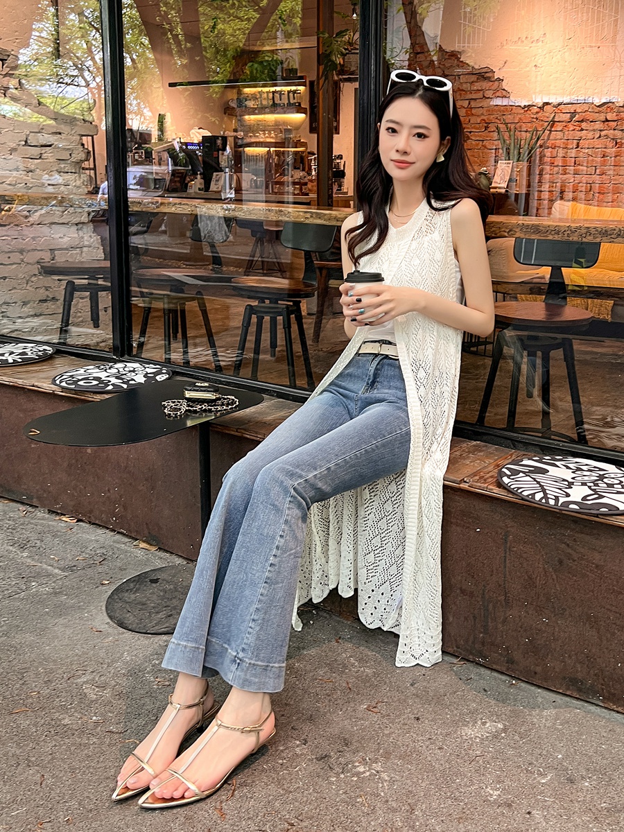 Sensual Hollow Cross Strap Roman Sandals for Women - Mid-Heel Pointed Toe Shoes, Perfect for Skirts - Trendy Evening Wear Sensual Hollow Cross Strap Roman Sandals for Women - Mid-Heel Pointed Toe Shoes, Perfect for Skirts - Trendy Evening Wear