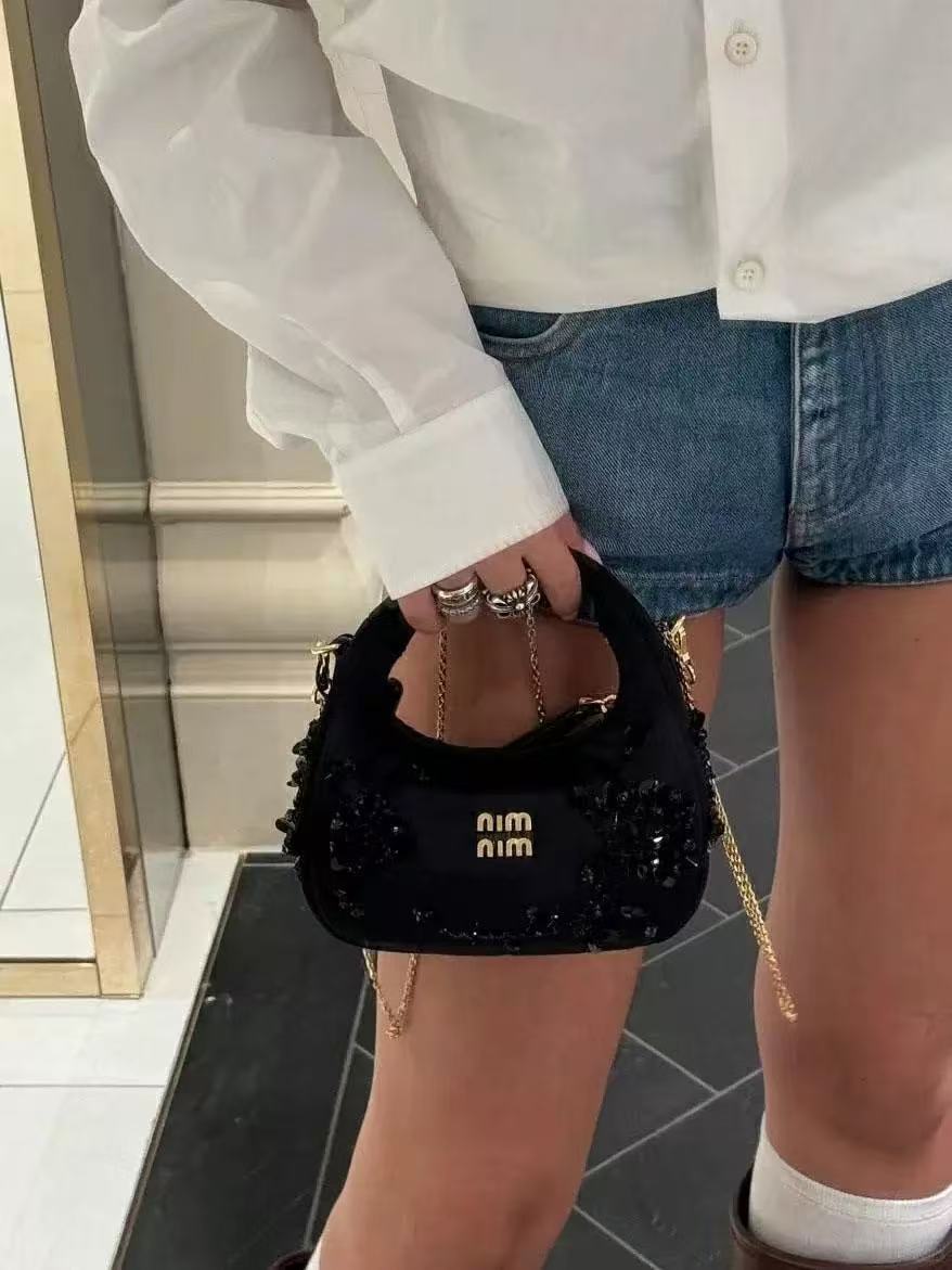 Sequin Flower Mini Handbag with Letter Embroidery - Dark Exquisite Crossbody Chain Bag for Women - Trendy 2025 Fashion Accessory Sequin Flower Mini Handbag with Letter Embroidery - Dark Exquisite Crossbody Chain Bag for Women - Trendy 2025 Fashion Accessory