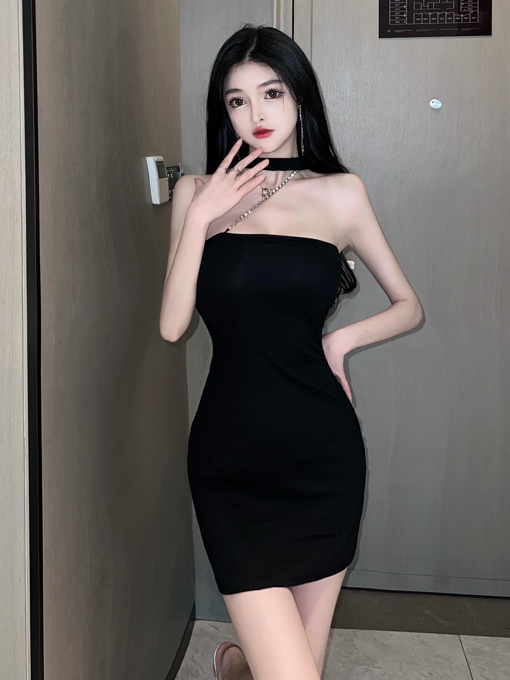 Sexy Black Camisole Dress for Women - Strapless Bodycon Mini Dress with Short Skirt for Nightclub Summer Style Sexy Black Camisole Dress for Women - Strapless Bodycon Mini Dress with Short Skirt for Nightclub Summer Style