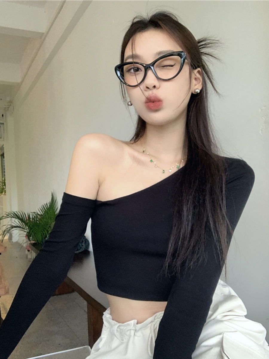 Sexy Off-Shoulder Long Sleeve T-Shirt for Women, High-Waisted Tight-Fitting Top for Dance, Y2K Style, Perfect for Girl Groups Sexy Off-Shoulder Long Sleeve T-Shirt for Women, High-Waisted Tight-Fitting Top for Dance, Y2K Style, Perfect for Girl Groups