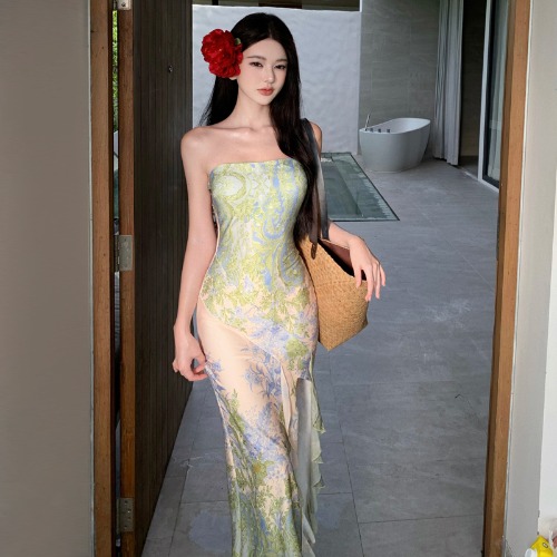 Sexy Strapless French Vintage Oil Painting Style Dress with Waist Cinching and Split Long Skirt for Seaside Vacation
