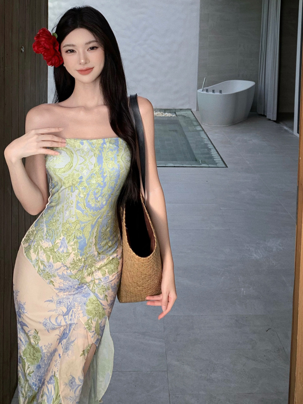 Sexy Strapless French Vintage Oil Painting Style Dress with Waist Cinching and Split Long Skirt for Seaside Vacation Sexy Strapless French Vintage Oil Painting Style Dress with Waist Cinching and Split Long Skirt for Seaside Vacation