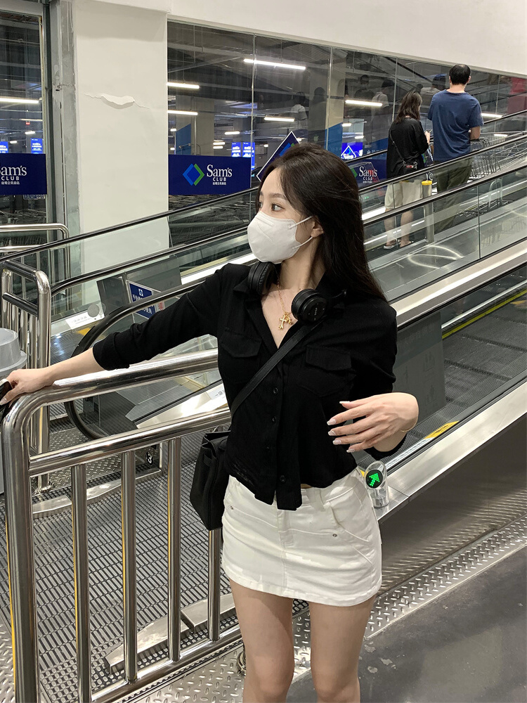 Sexy Tight-Fitting K-Pop Dance Shirt for Girls - Short Waist Top Inspired by 90s Jazz Style Sexy Tight-Fitting K-Pop Dance Shirt for Girls - Short Waist Top Inspired by 90s Jazz Style