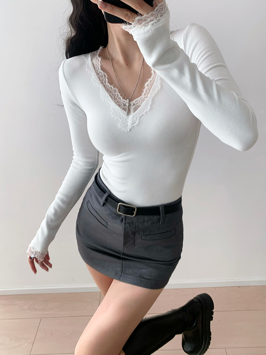 Simple White Lace Trim Long Sleeve Flannel T-Shirt - Slim Fit, Perfect for 90s and Y2K Inspired Casual Style Simple White Lace Trim Long Sleeve Flannel T-Shirt - Slim Fit, Perfect for 90s and Y2K Inspired Casual Style