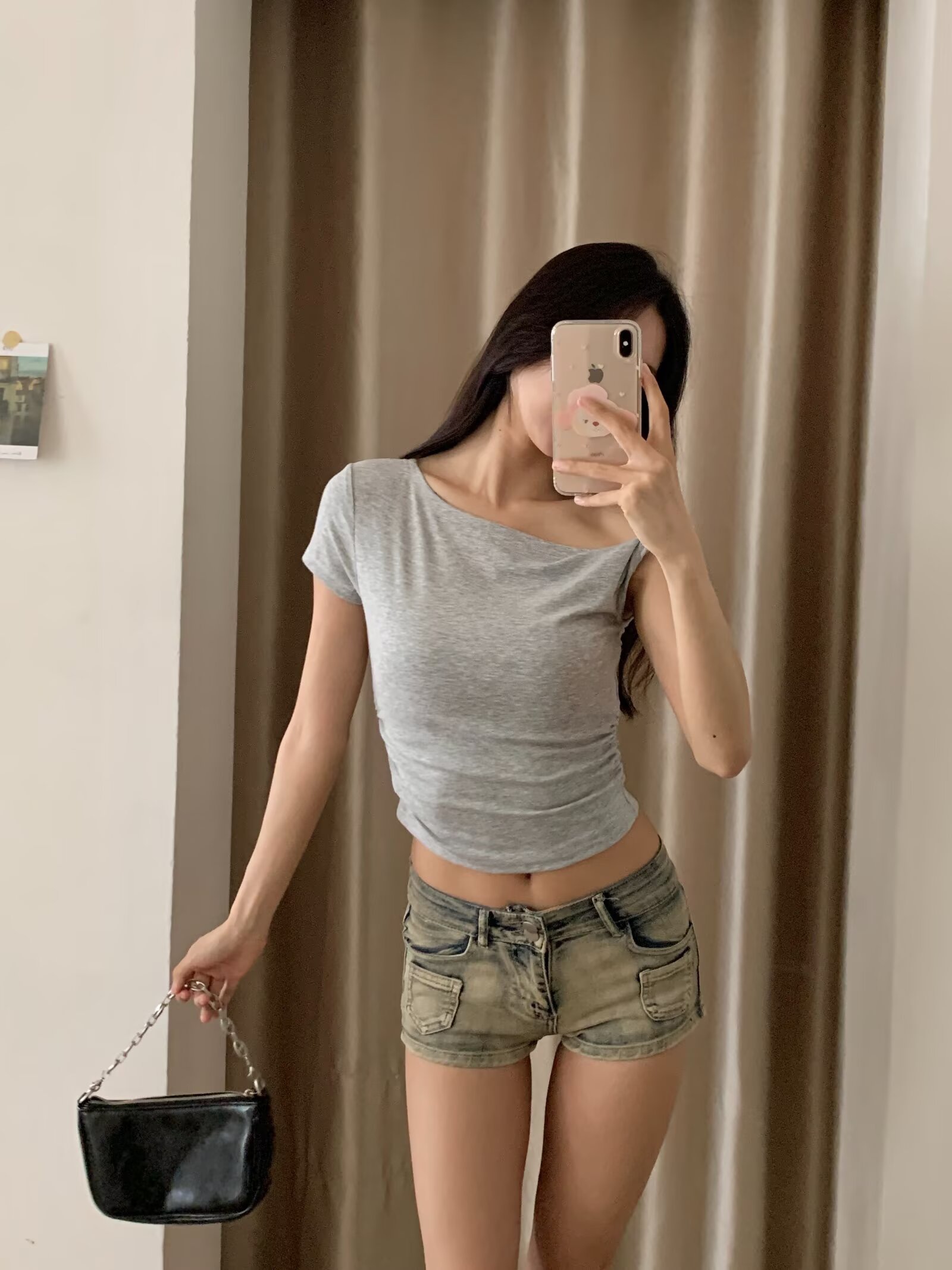 Slanted Collar Off-Shoulder Black T-Shirt for Women - Slim Fit Jazz Street Dance Style - 2025 Summer Fashion Slanted Collar Off-Shoulder Black T-Shirt for Women - Slim Fit Jazz Street Dance Style - 2025 Summer Fashion