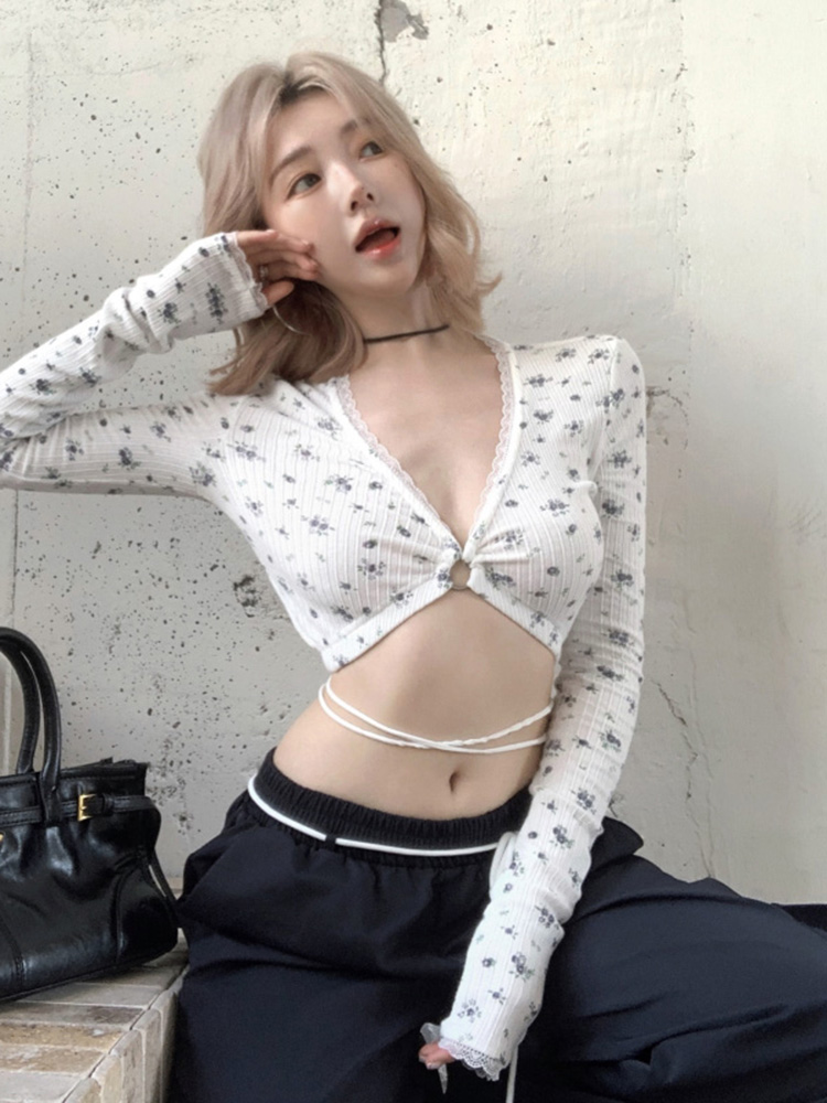 Slim Fit K-Pop Jazz Dance Long Sleeve Top for Women - Niche Short T-Shirt for Girl Group Music Festival Outfit Slim Fit K-Pop Jazz Dance Long Sleeve Top for Women - Niche Short T-Shirt for Girl Group Music Festival Outfit