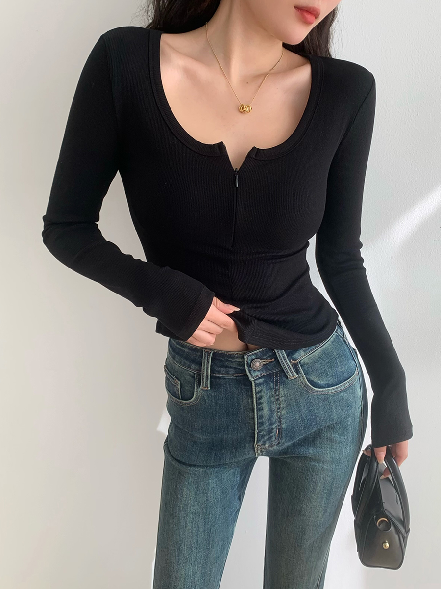 Slim-Fit Long Sleeve U-Neck Zipper T-Shirt for Women - Sexy Basic Top in European and American Style, Stretchy Fabric