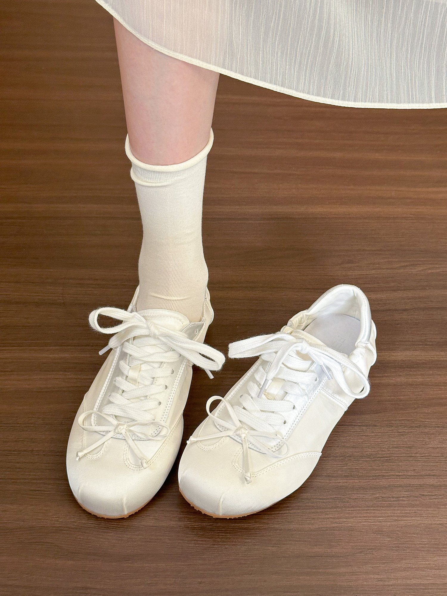 Soft and Cute Girly Bow White Lace-Up Sneakers for Women - Summer Casual Shoes in Y2K Style