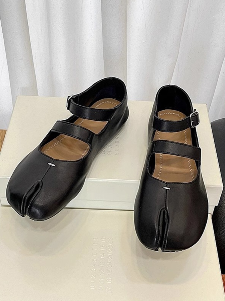 Soft-Soled Cowhide Mary Jane Shoes for Women with Single Strap and Split Toe - Comfortable Flat Loafers for Casual Style