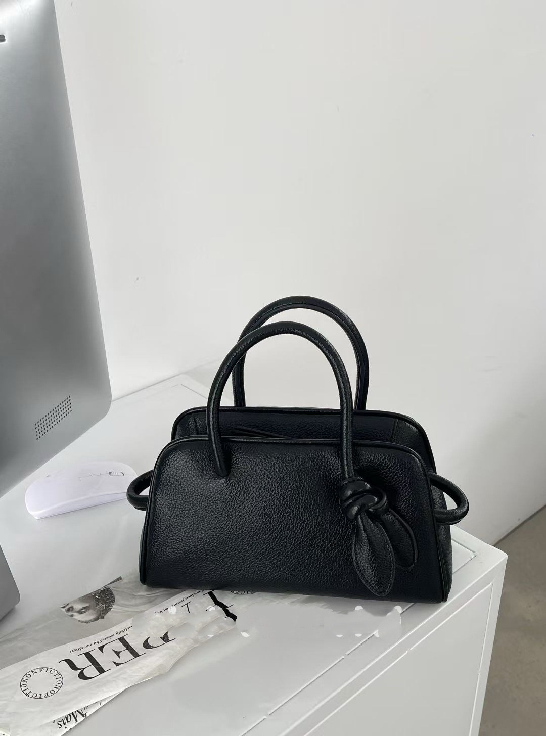 Solid Color Lychee Texture Boston Bowling Bag - High-End Versatile Commuter Handbag for Shoulder and Crossbody Use