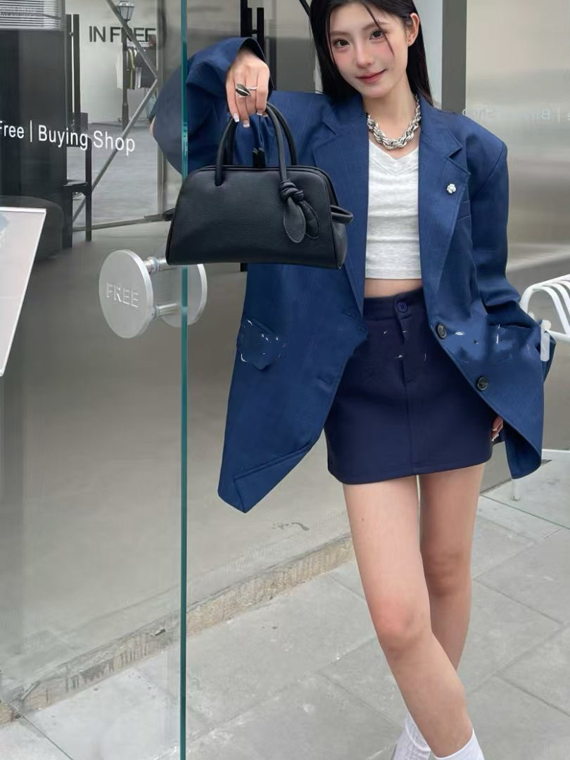 Solid Color Lychee Texture Boston Bowling Bag - High-End Versatile Commuter Handbag for Shoulder and Crossbody Use Solid Color Lychee Texture Boston Bowling Bag - High-End Versatile Commuter Handbag for Shoulder and Crossbody Use