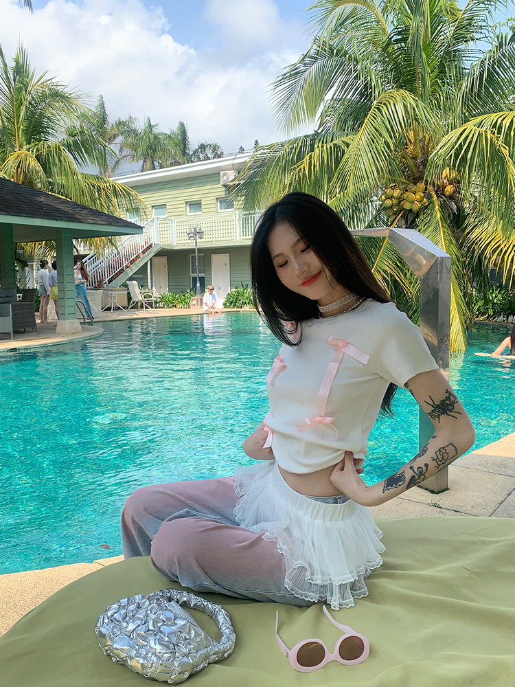 Spicy Girl Bow Shoulder Short Sleeve T-Shirt for Women - Slim Fit Flattering Cropped Top in American Style Spicy Girl Bow Shoulder Short Sleeve T-Shirt for Women - Slim Fit Flattering Cropped Top in American Style