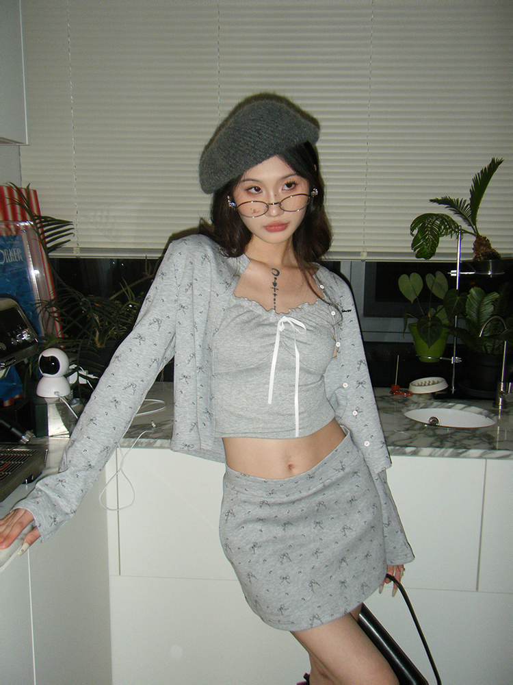 Spicy Girl Bow Tie Set Women's Casual Long Sleeve Cardigan and Slim Fit Bodycon Short Skirt for Autumn Fashion