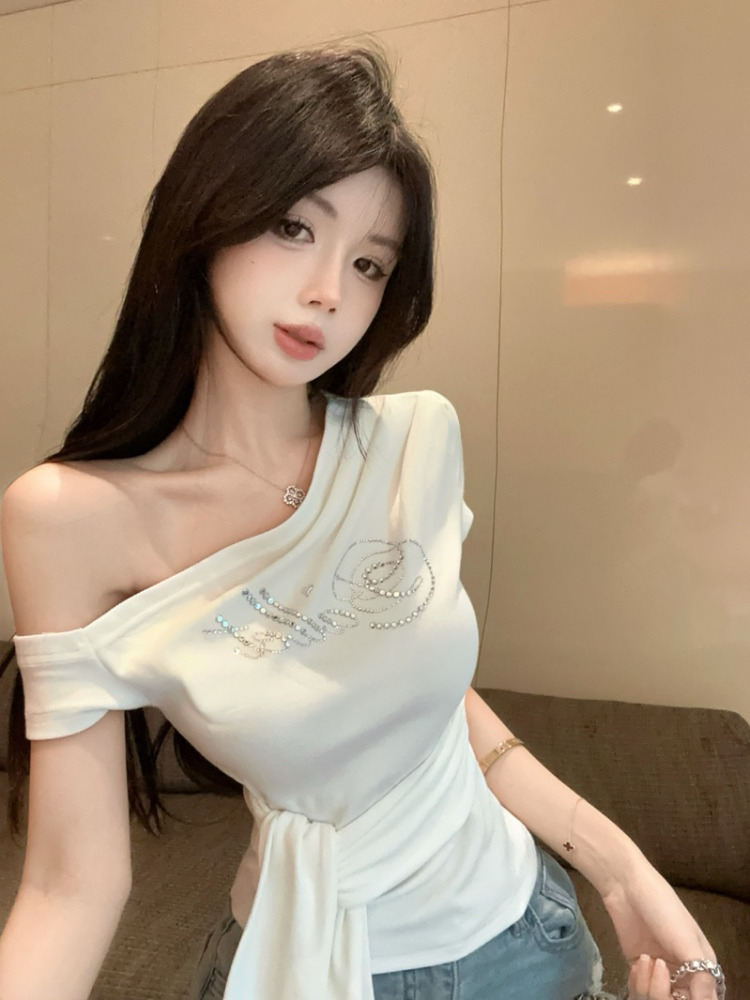 Spicy Girl Rhinestone Letter Print Off-Shoulder Short Sleeve T-Shirt - Slim Fit Kpop Jazz Top for Trendy Girls